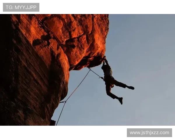 攀岩新手必看全方位入门指南与实用技巧分享